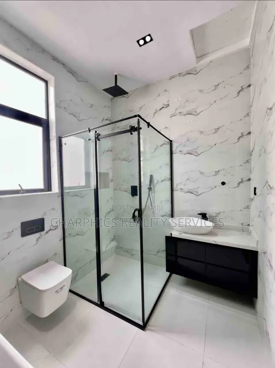 5bdrm Duplex in Ikota for sale in Ikota