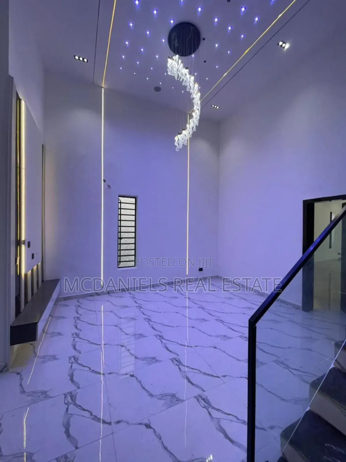5bdrm Duplex in Lekki Phase 1 for sale in Lekki Phase 1