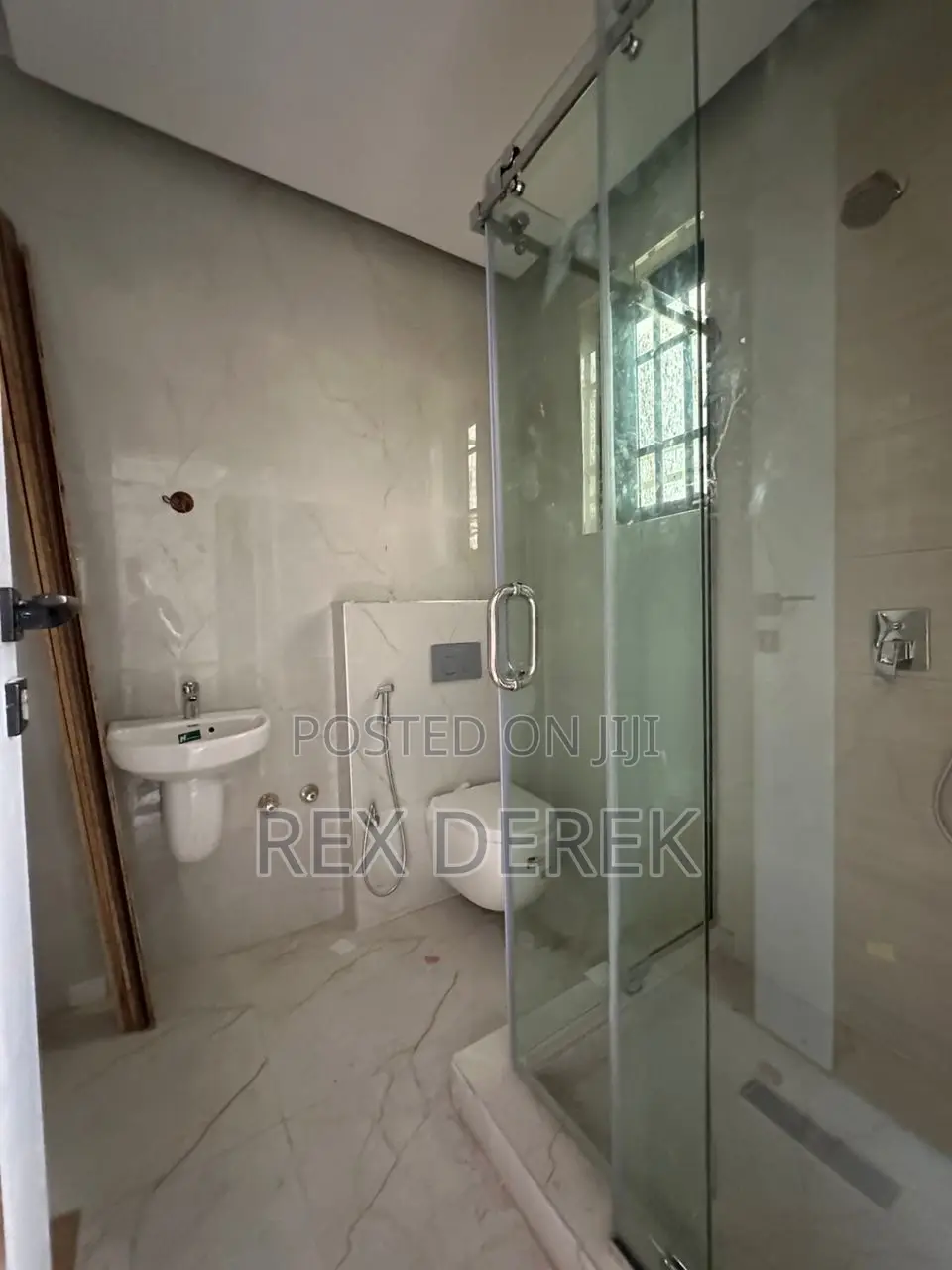 3bdrm Apartment in Old Ikoyi for sale in Old Ikoyi