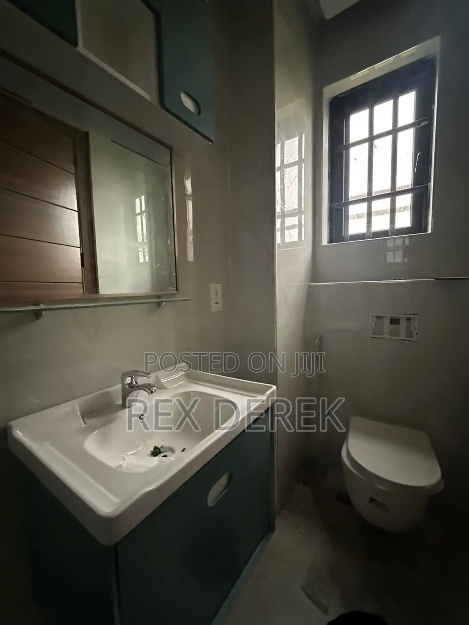 3bdrm Apartment in Old Ikoyi for sale in Old Ikoyi