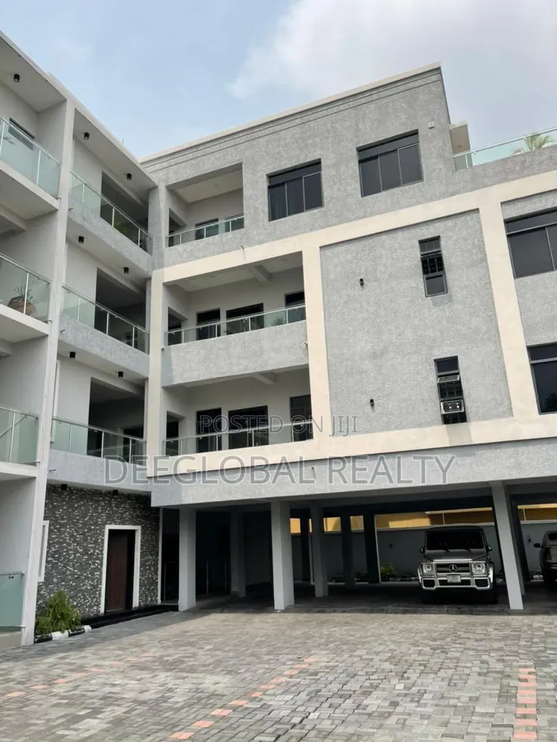3bdrm Apartment in Lekki Phase 1 for rent in Lekki