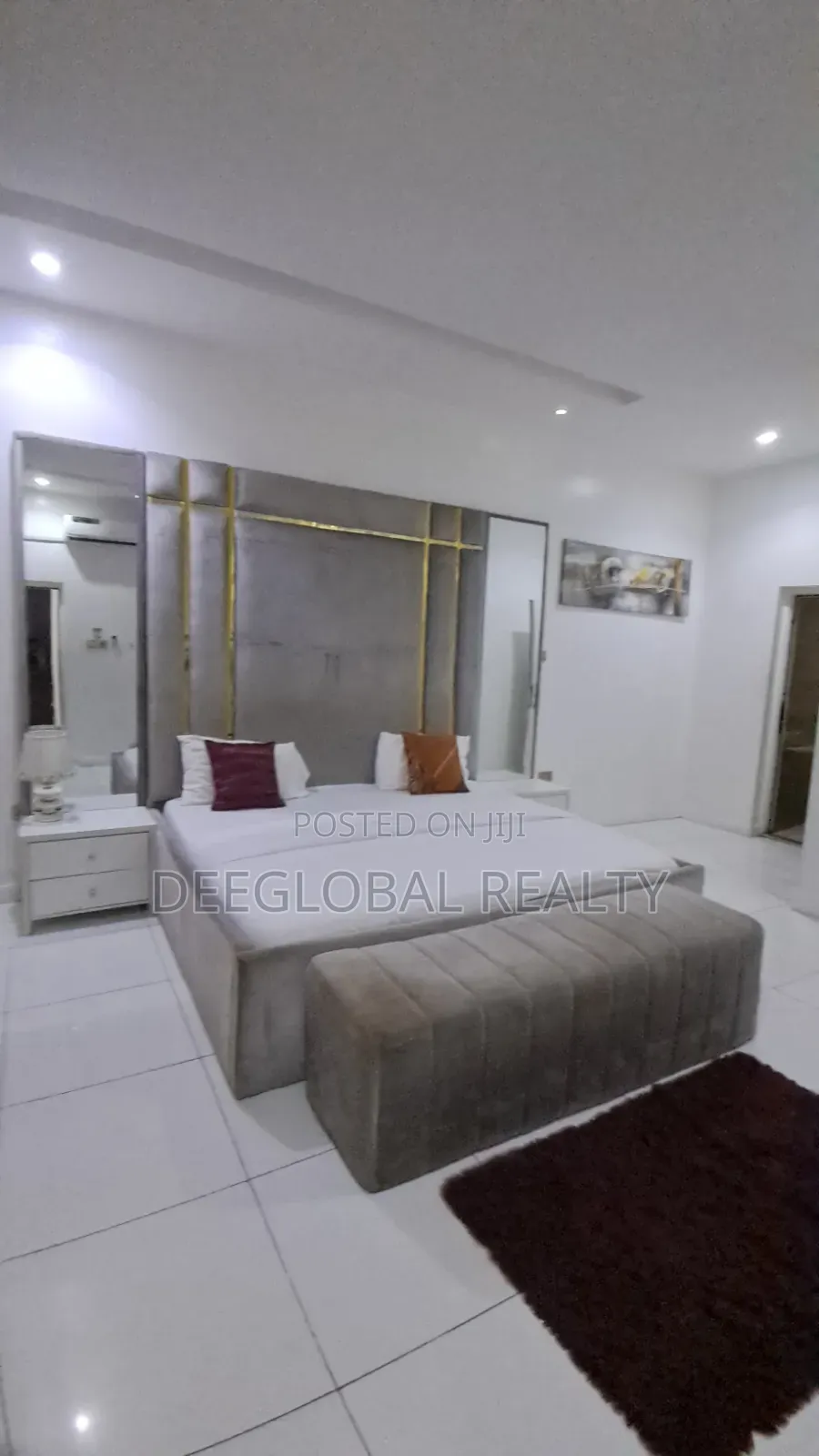 Furnished 3bdrm Townhouse / Terrace in Osapa Canal West for rent in Osapa london