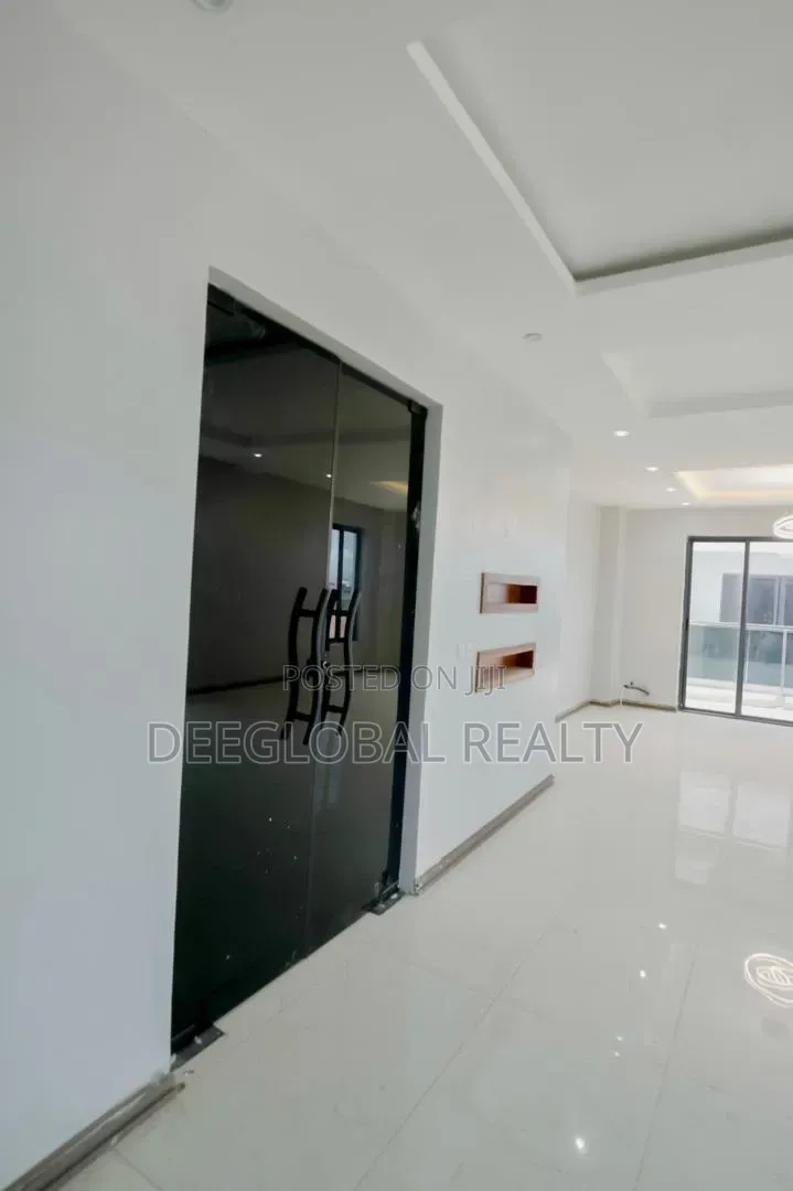 3bdrm Block of Flats in Lekki Phase 1 for sale in Lekki Phase 1