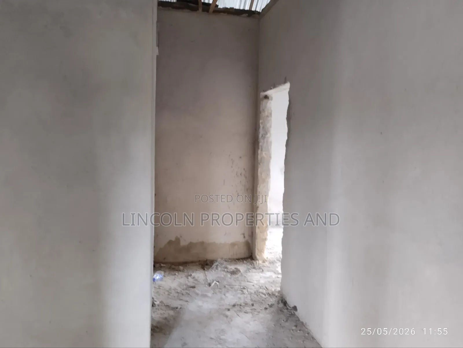 3bdrm Bungalow in Abak Road By Ikot, Uyo for sale in Uyo