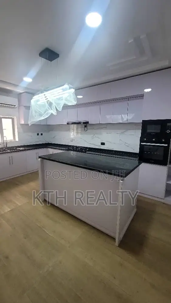 4bdrm Duplex in Banana Island for rent in Banana Island