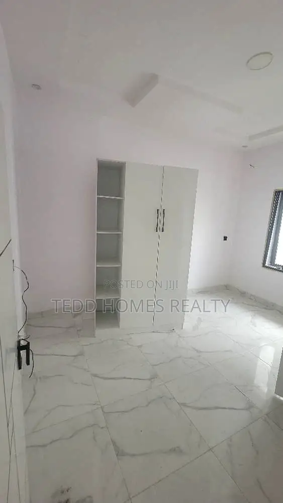 4bdrm Duplex in Banana Island for rent in Banana Island