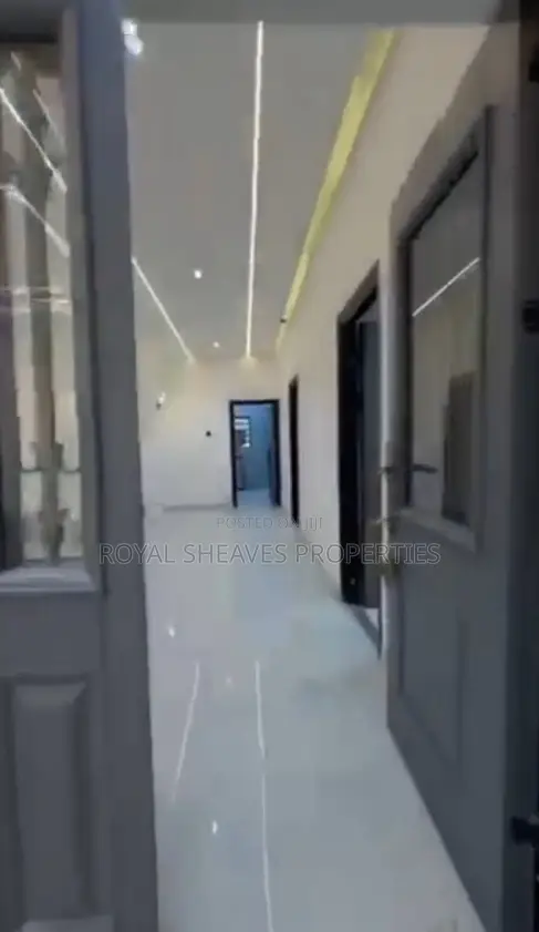 4bdrm Duplex in Rumuahalu for sale in Rumuahalu