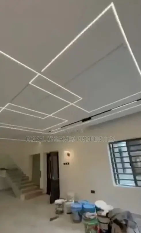 4bdrm Duplex in Rumuahalu for sale in Rumuahalu