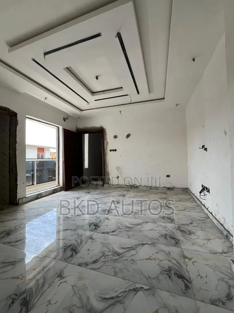 2bdrm Apartment in Oko-Oba for sale in Oko-Oba