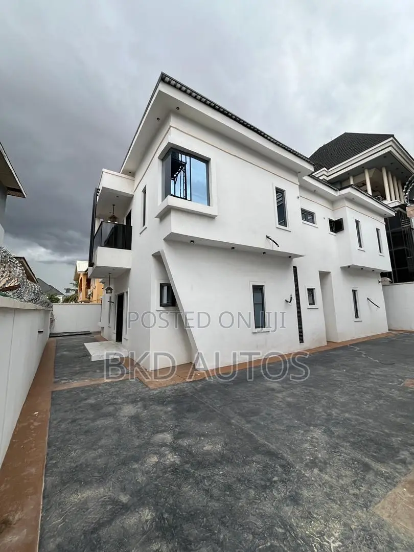 5bdrm Duplex in New Oko Oba for sale in New Oko Oba