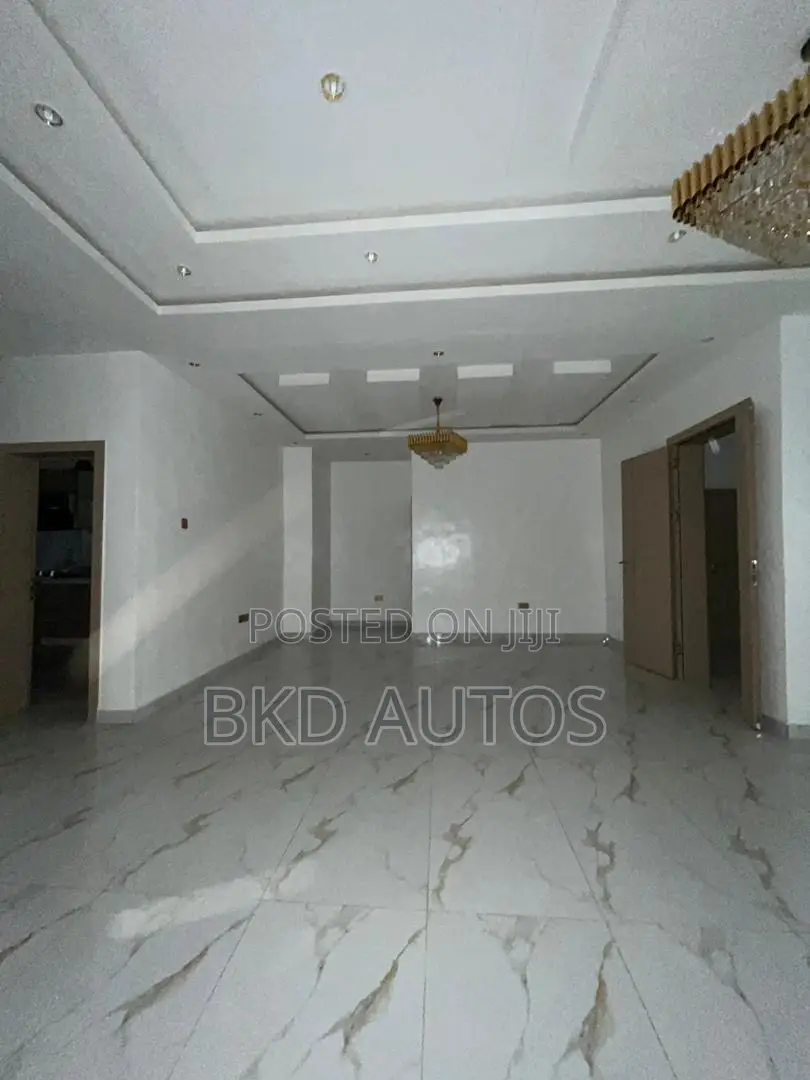 5bdrm Duplex in New Oko Oba for sale in New Oko Oba
