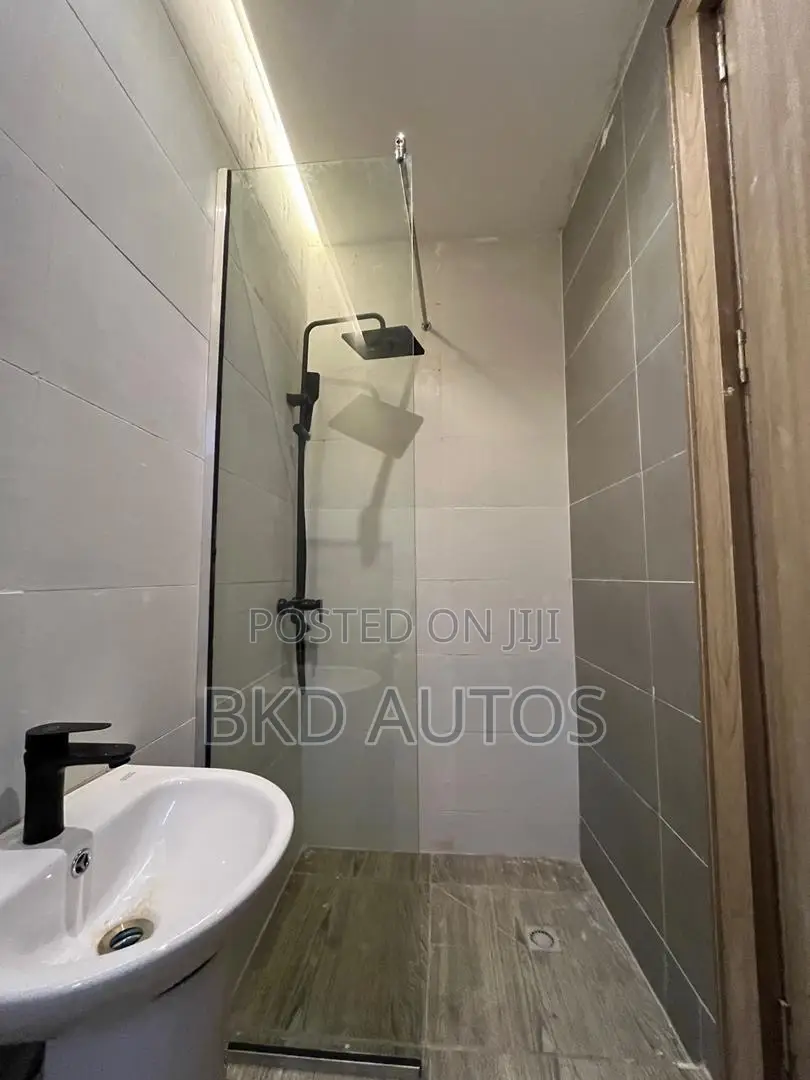 4bdrm Duplex in New Oko Oba for sale in New Oko Oba