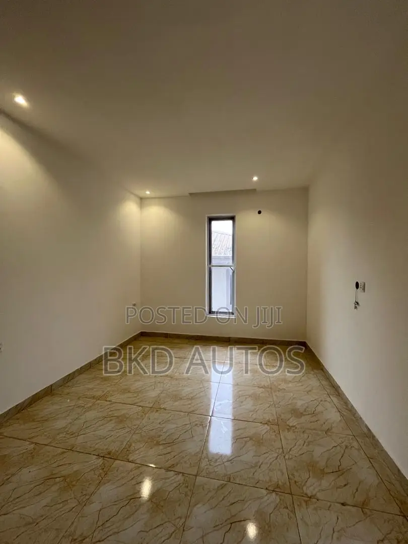 4bdrm Duplex in New Oko Oba for sale in New Oko Oba