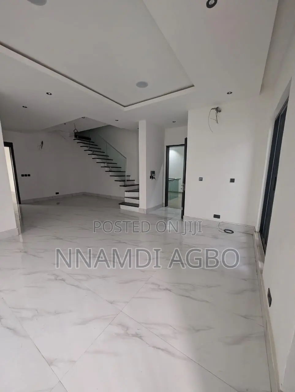 3bdrm Penthouse in Ikeja GRA for rent in Ikeja GRA