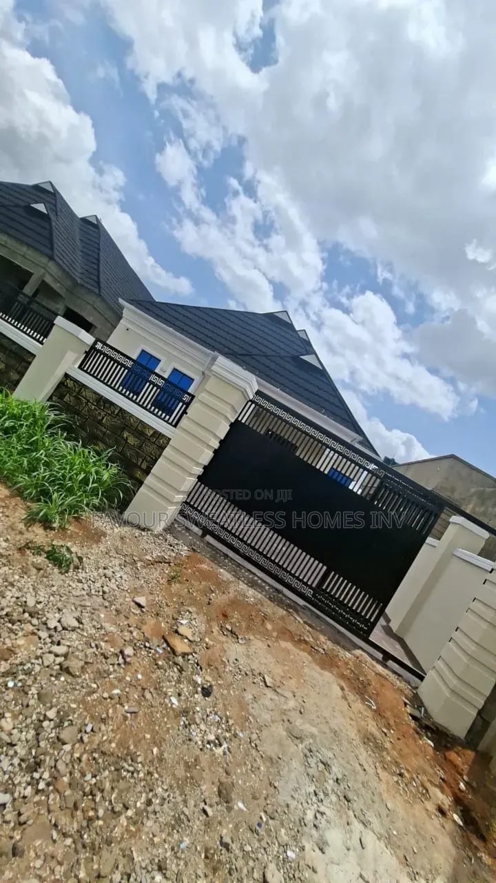 3bdrm Bungalow in Private Estate, Obafemi-Owode for sale in Obafemi-Owode