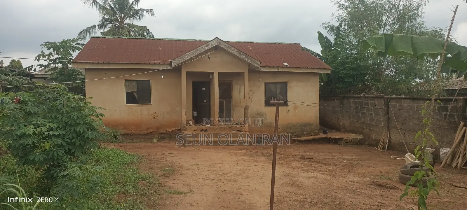 2bdrm Bungalow in Adamo for sale in Adamo