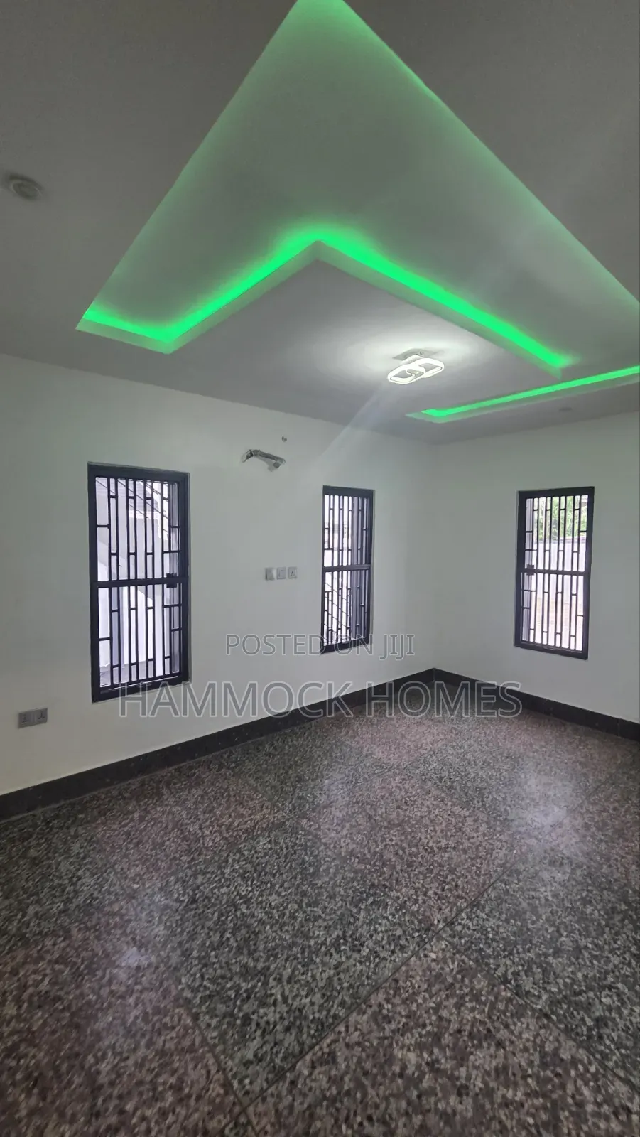 2bdrm Block of Flats in Ikolaba Gra., Bodija for rent in Bodija