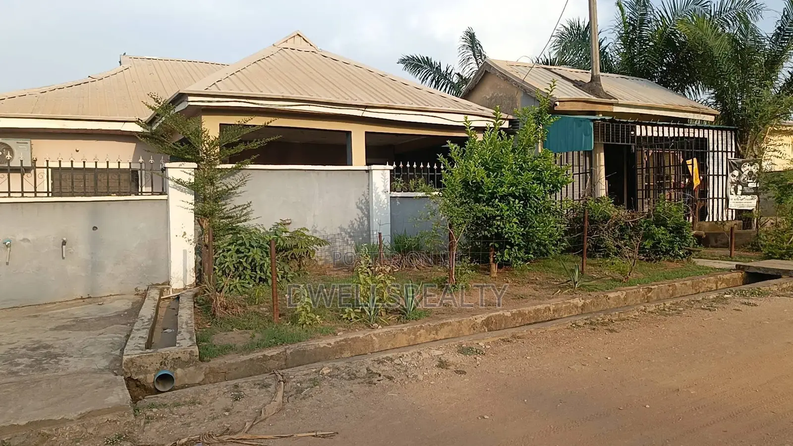 3bdrm Bungalow in Fha Estate Lugbe for sale in FHA