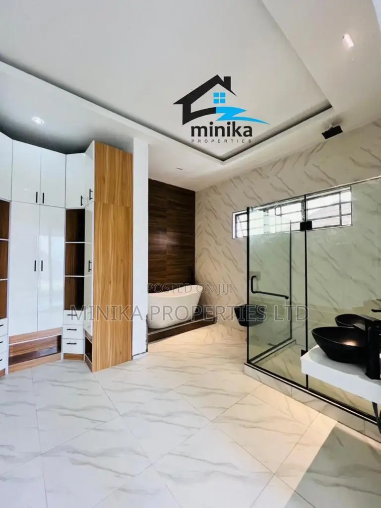 5bdrm Duplex in Royal Pine Estate, Lekki Phase 1 for rent in Lekki Phase 1
