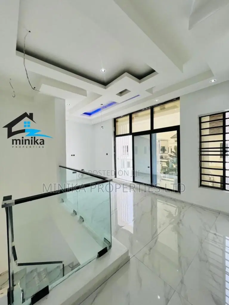 5bdrm Duplex in Royal Pine Estate, Lekki Phase 1 for rent in Lekki Phase 1