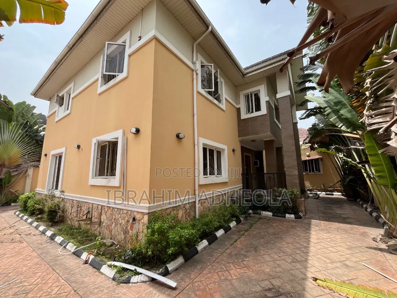 5bdrm Duplex in Banana Island for rent in Banana Island