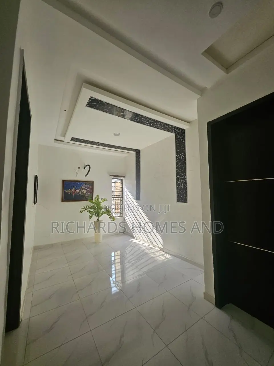 4bdrm Townhouse/Terrace in Chevron for sale in Chevron