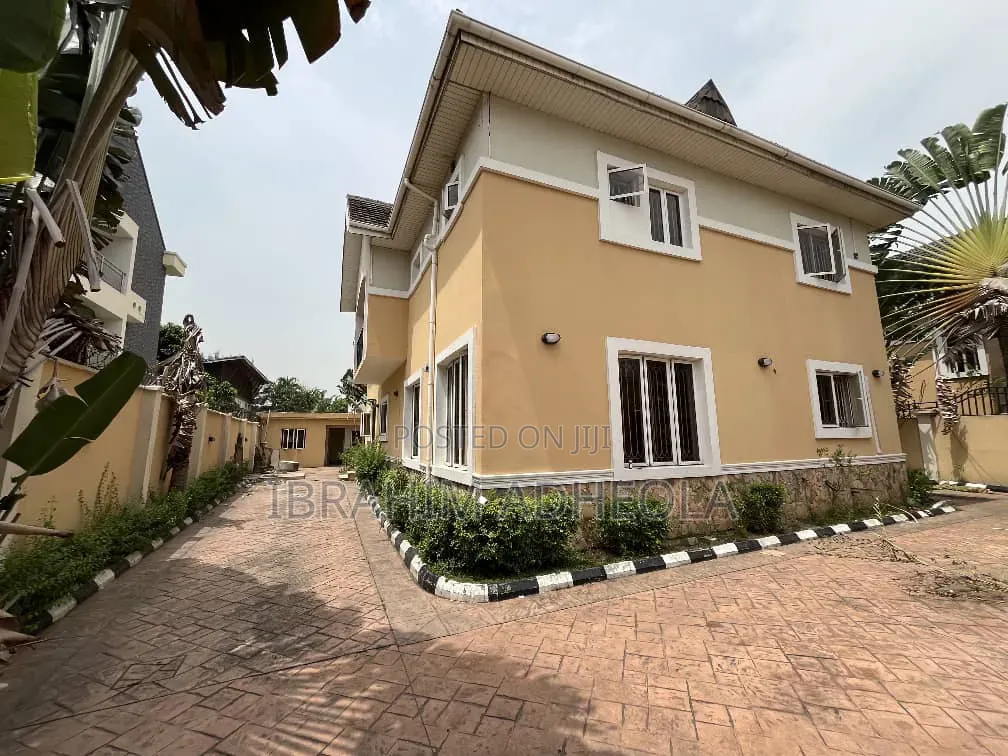 5bdrm Duplex in Banana Island for rent in Banana Island