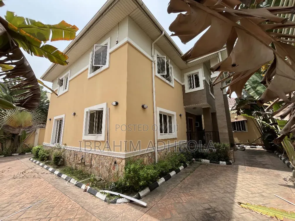 5bdrm Duplex in Banana Island for rent in Banana Island