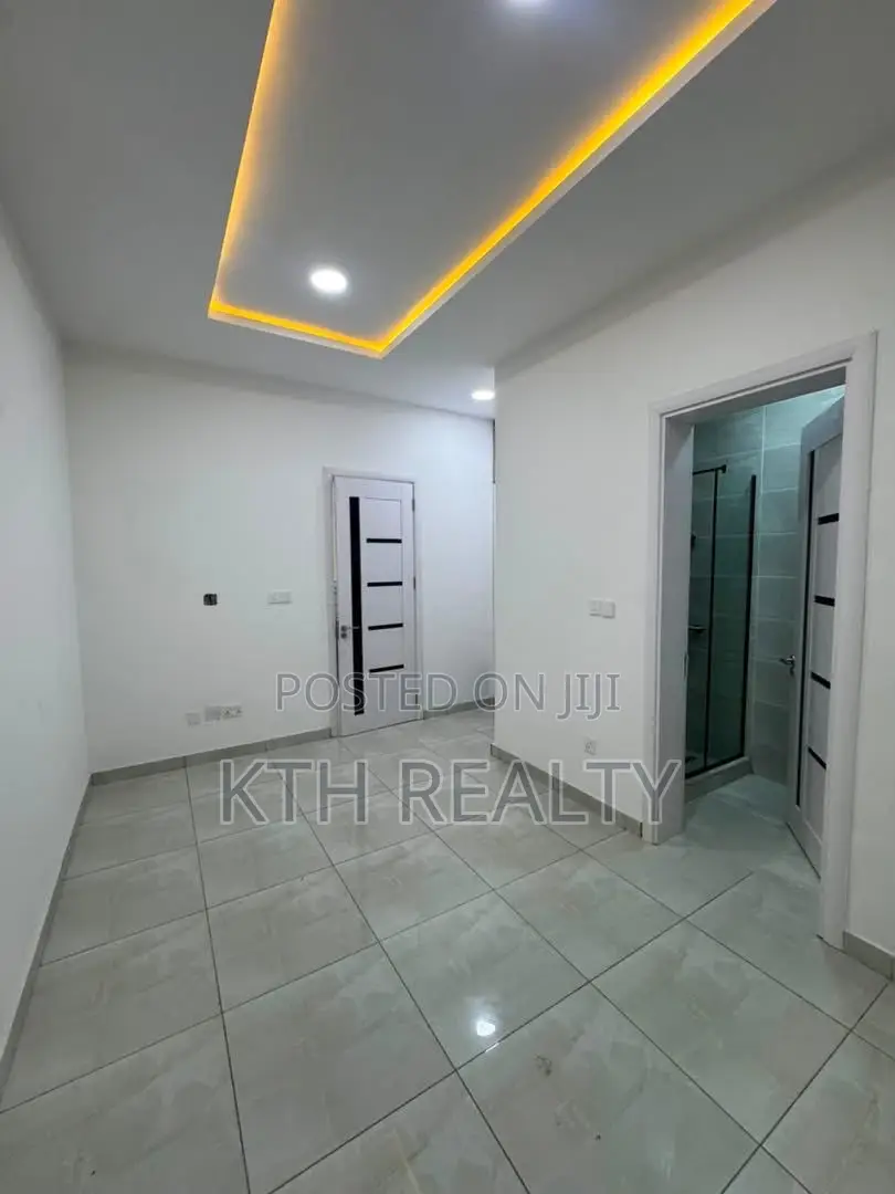 3bdrm Apartment in Lekkii for sale in Lekki Phase 1