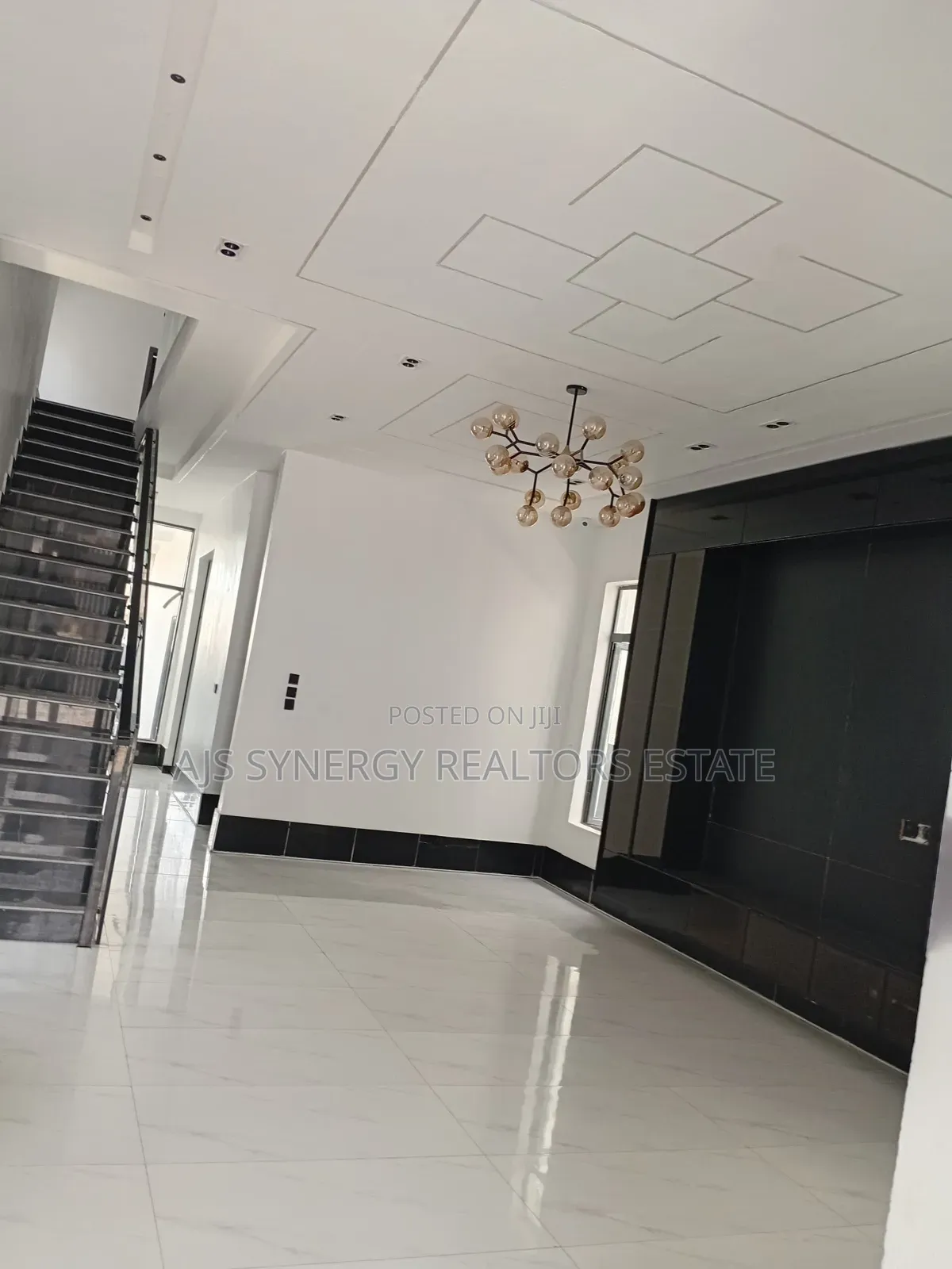 5bdrm Duplex in Sunshine Estate, Sangotedo for sale in Sangotedo