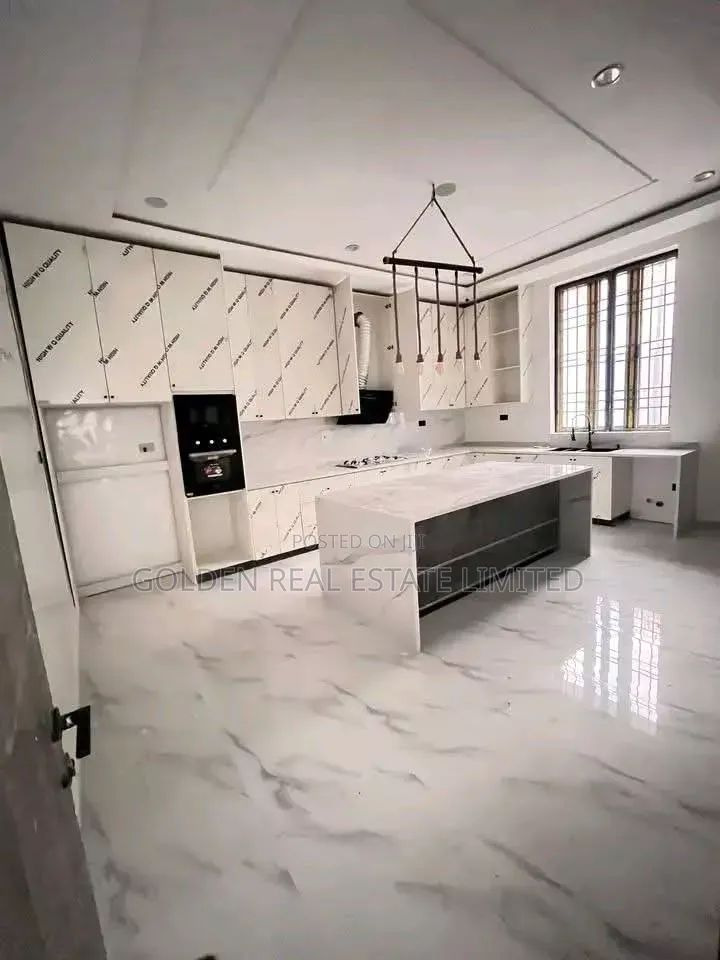 4bdrm Duplex in Apo Resettlement for sale in Apo Resettlement