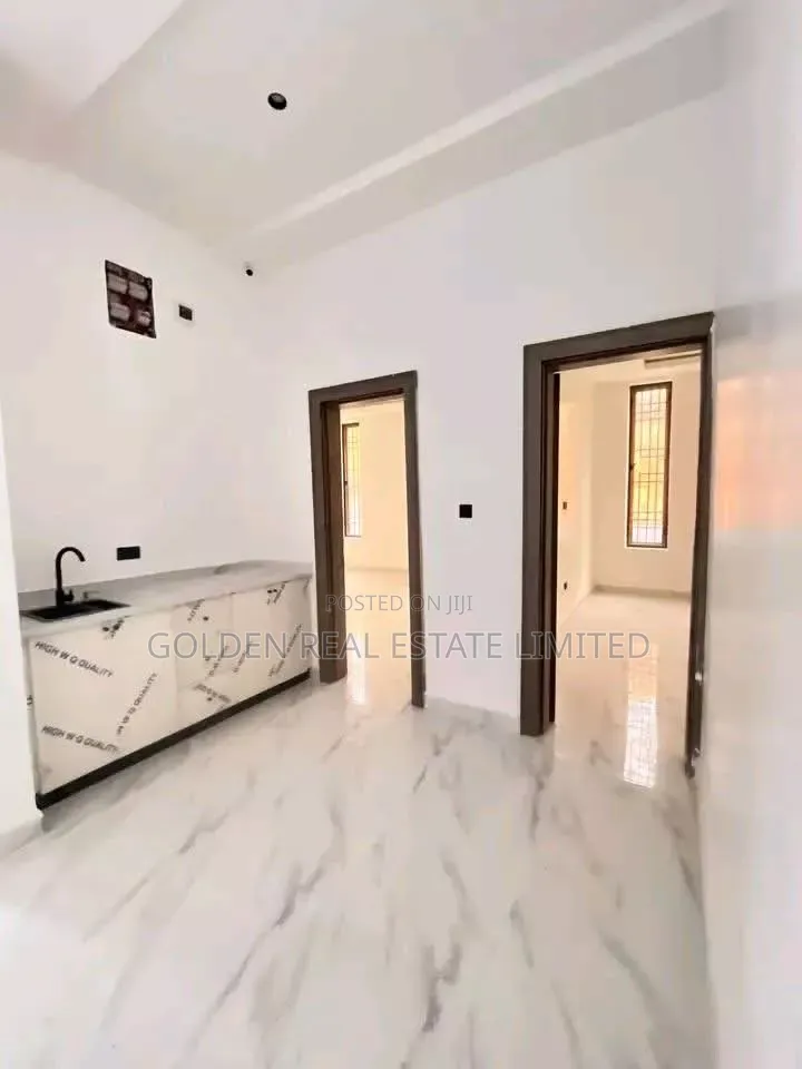 4bdrm Duplex in Apo Resettlement for sale in Apo Resettlement