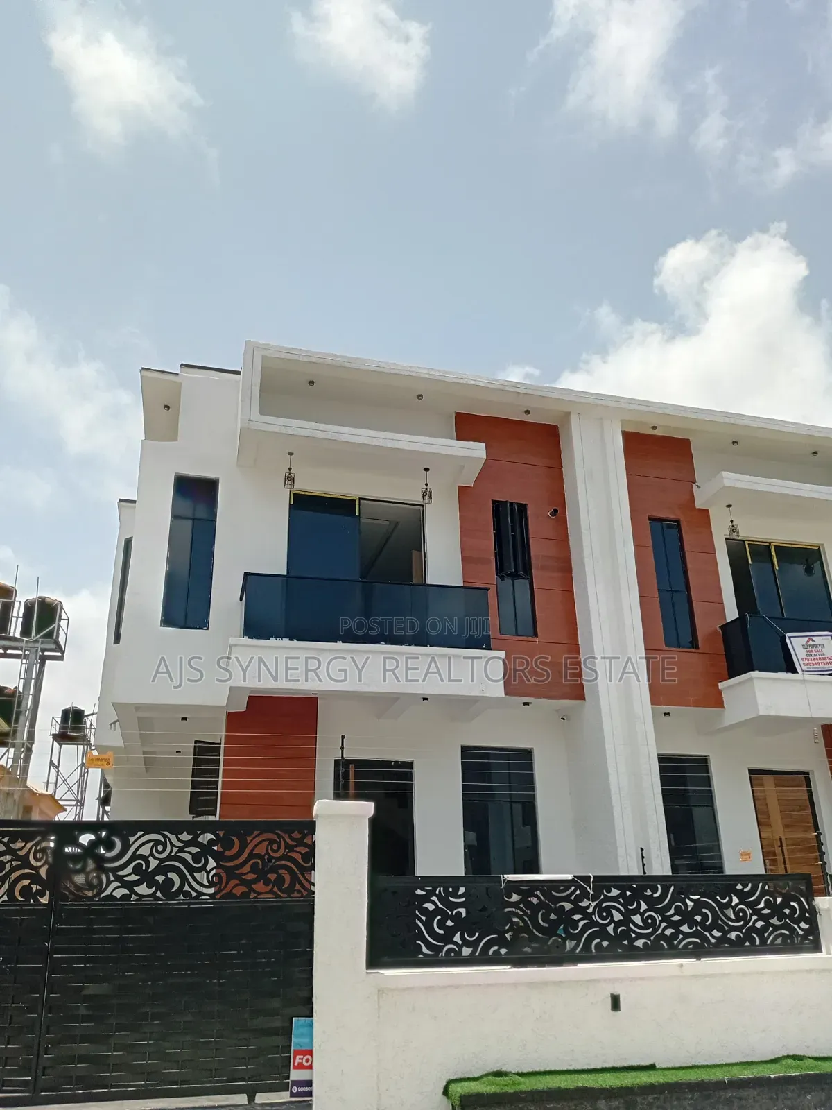4bdrm Duplex in Sunshine, Sangotedo for sale in Sangotedo