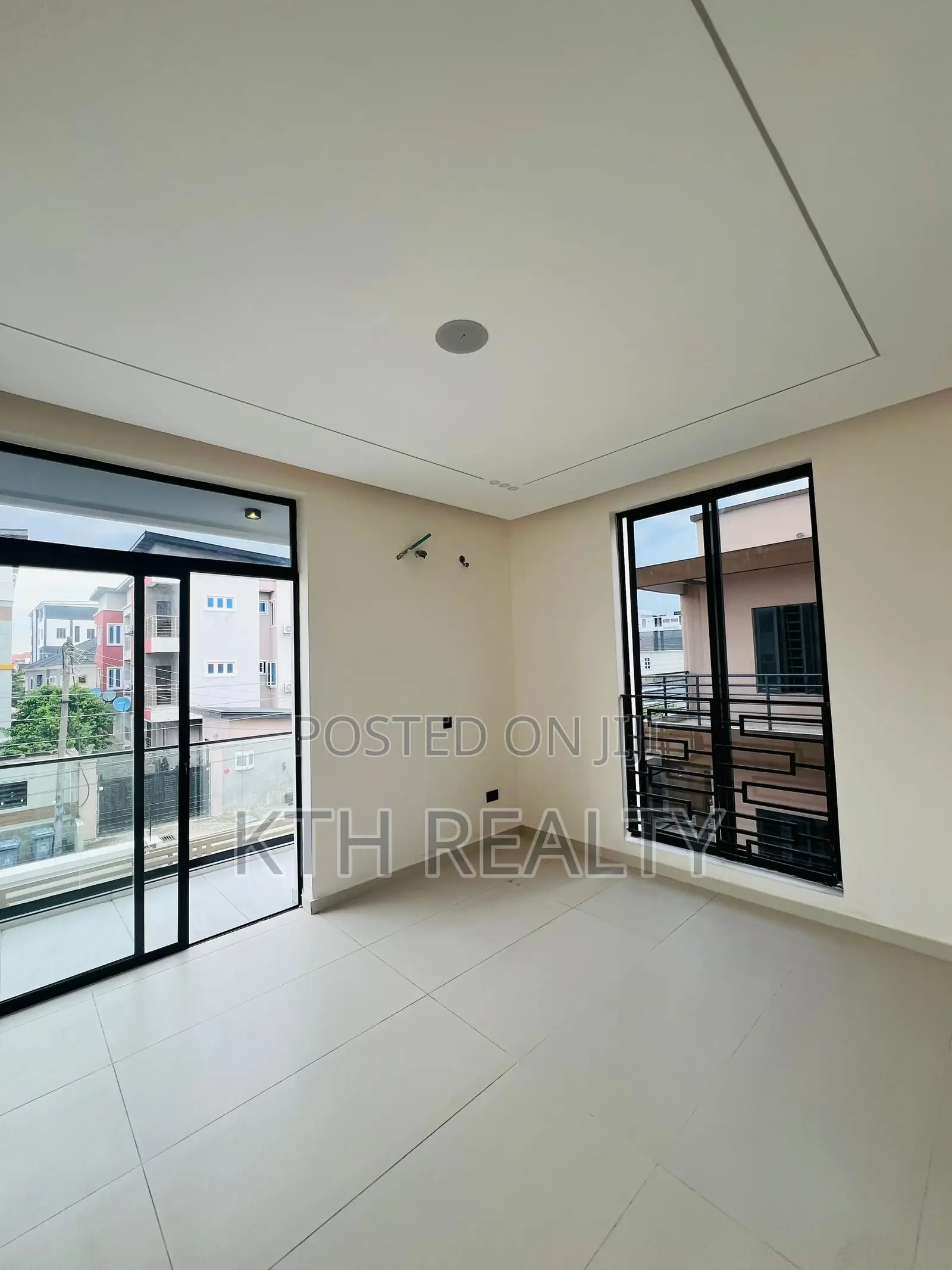 2bdrm Apartment in Lekki for sale in Lekki Phase 1