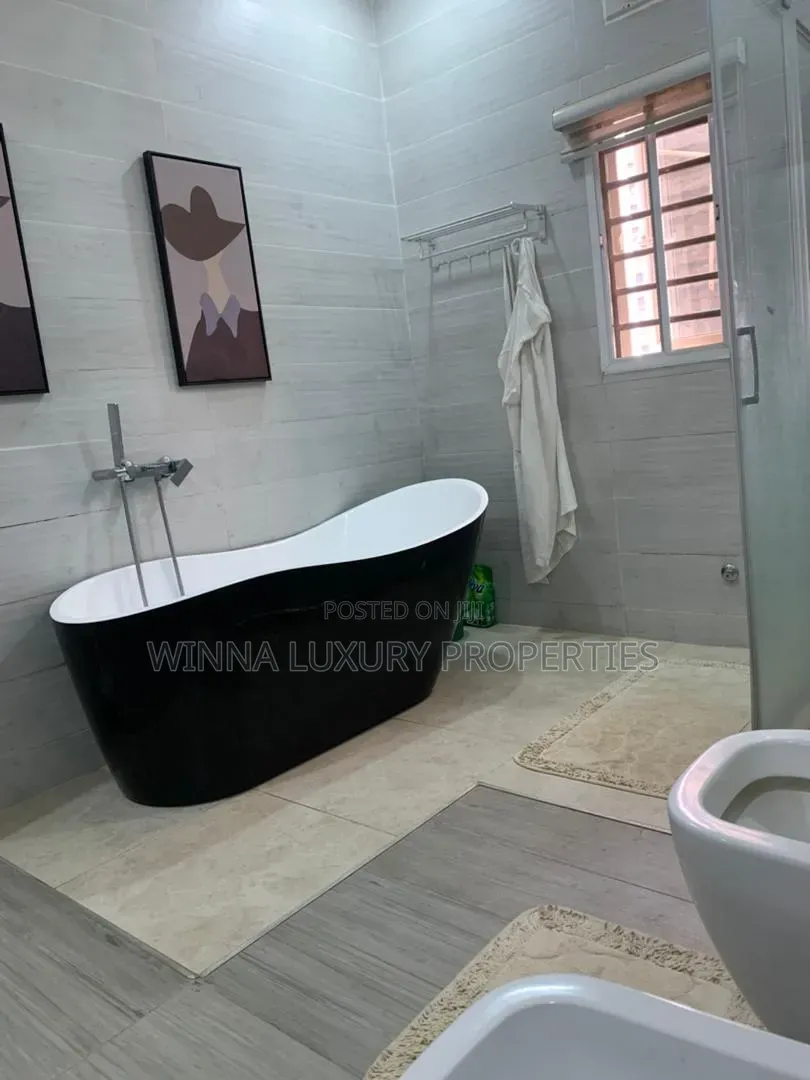 5bdrm Penthouse in Berachal Estate,, Lugbe District for sale in Lugbe District
