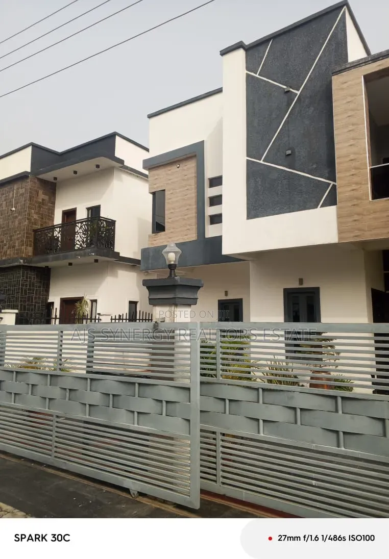 4bdrm Duplex in Sunshine Garden, Sangotedo for sale in Sangotedo