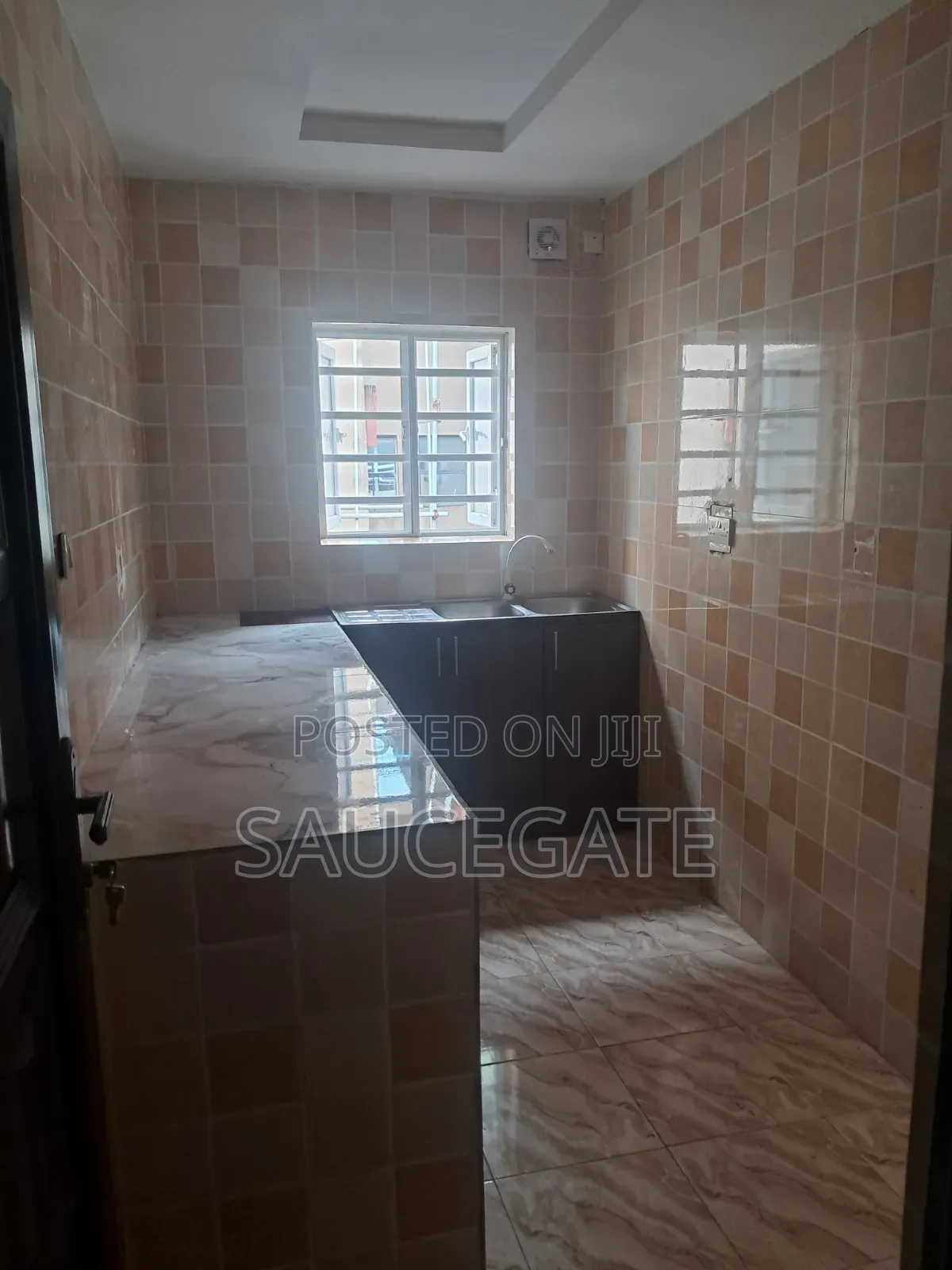 2bdrm Apartment in Off Unipetrol for rent in Satellite Town