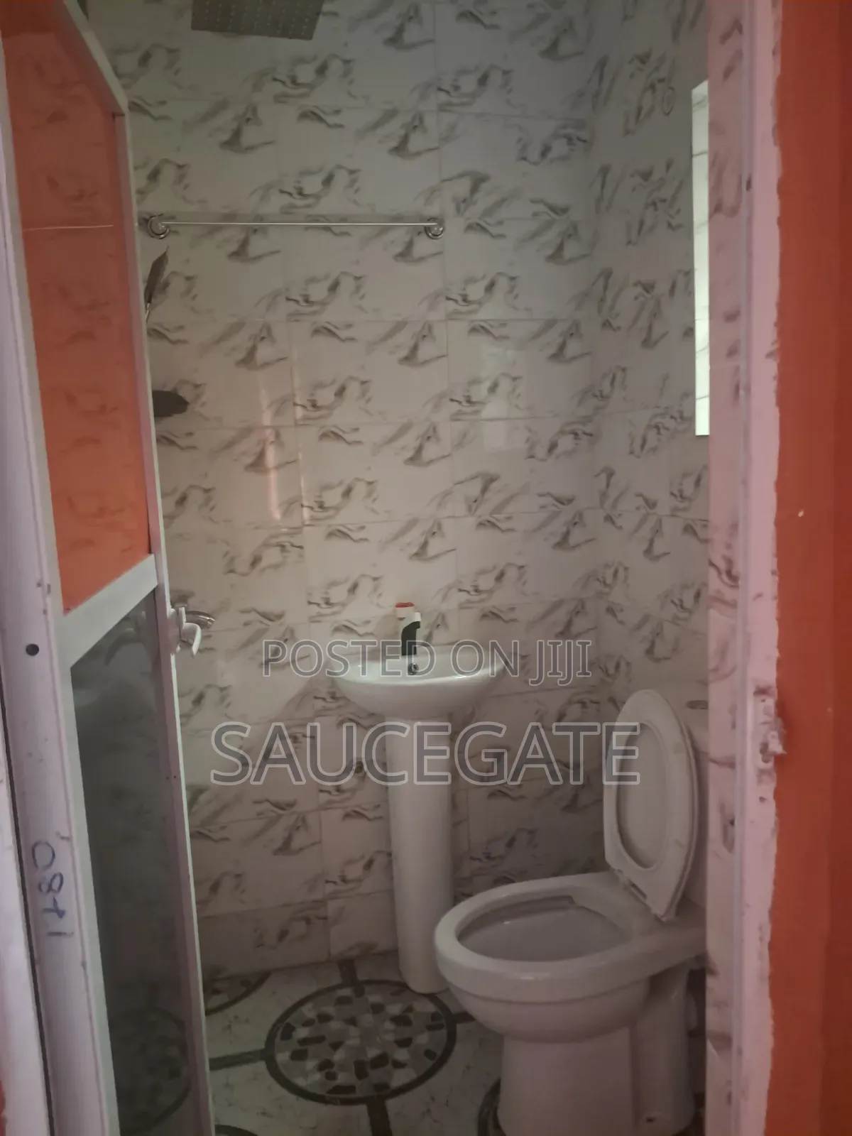 2bdrm Apartment in Off Unipetrol for rent in Satellite Town