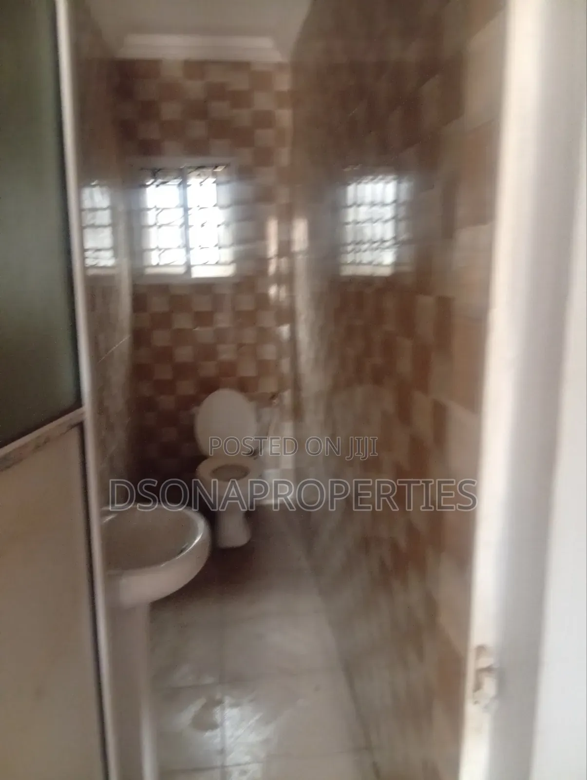 2bdrm Apartment in Sanni Balogun, Abule Egba for rent in Abule Egba