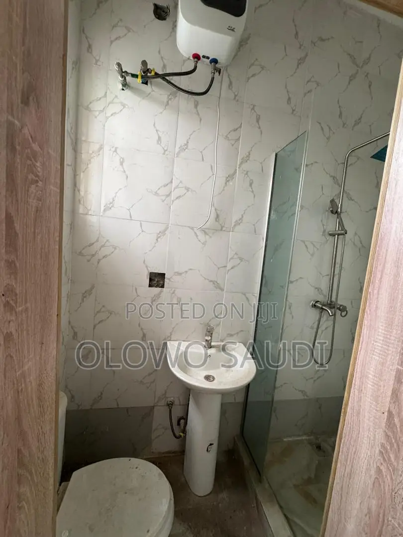 Mini Flat in Ikota Gra, Lekki Phase 2 for rent in Lekki Phase 2