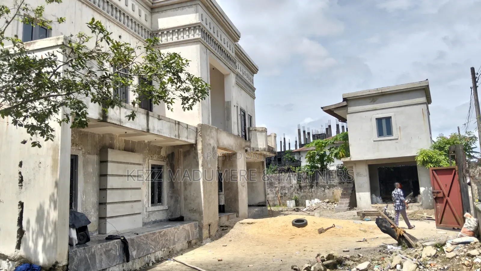 5bdrm Duplex in Old Gra Port for sale in Old GRA