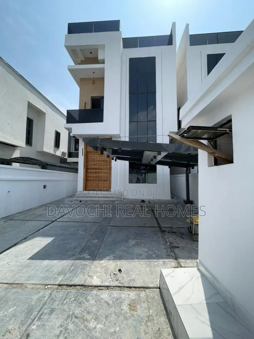 3bdrm Apartment in Lekki Phase 1 for sale in Lekki Phase 1