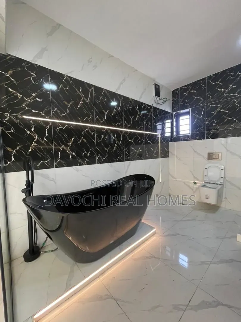 3bdrm Apartment in Lekki Phase 1 for sale in Lekki Phase 1