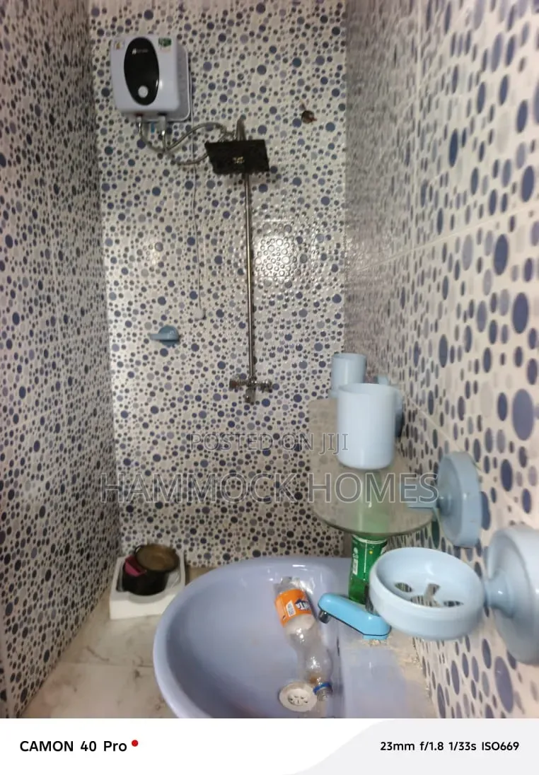 2bdrm Block of Flats in Okebadan Estate, Akobo for rent in Akobo