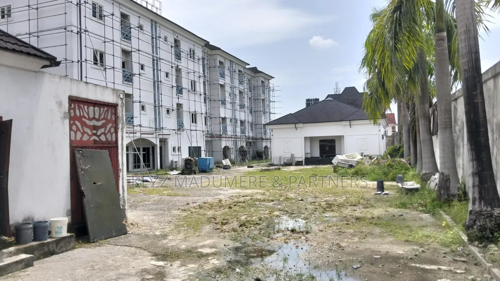 For Sale : Furnished 40 Room Almost Completed Hotel in New Gra in GRA Phase 3 / Port-Harcourt