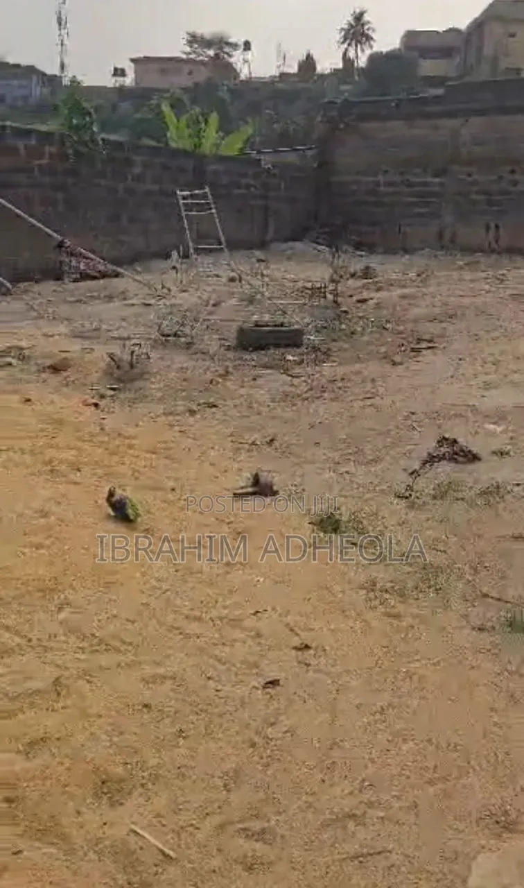 A Land Measuring 473sqm Residential Land in Opebi