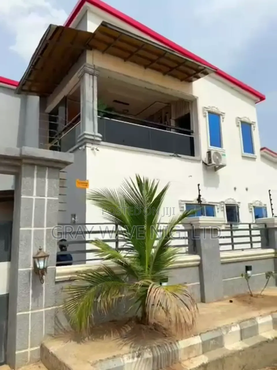 4bdrm Duplex in FHA for sale in FHA