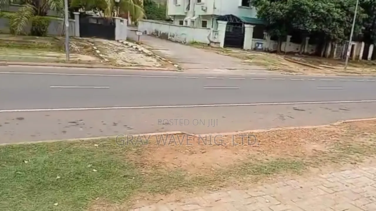2186sqm Commercial Land || Hospital|| Cofo in Wuye