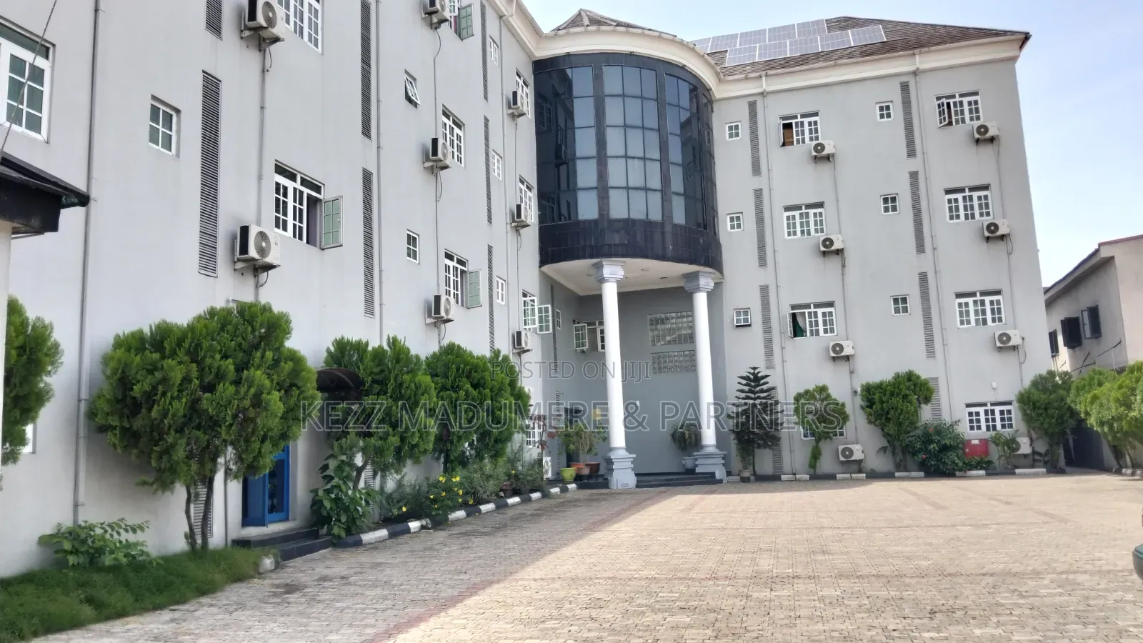 For Sale Functional Hotel in Port Harcourt in GRA Phase 3 / Port-Harcourt