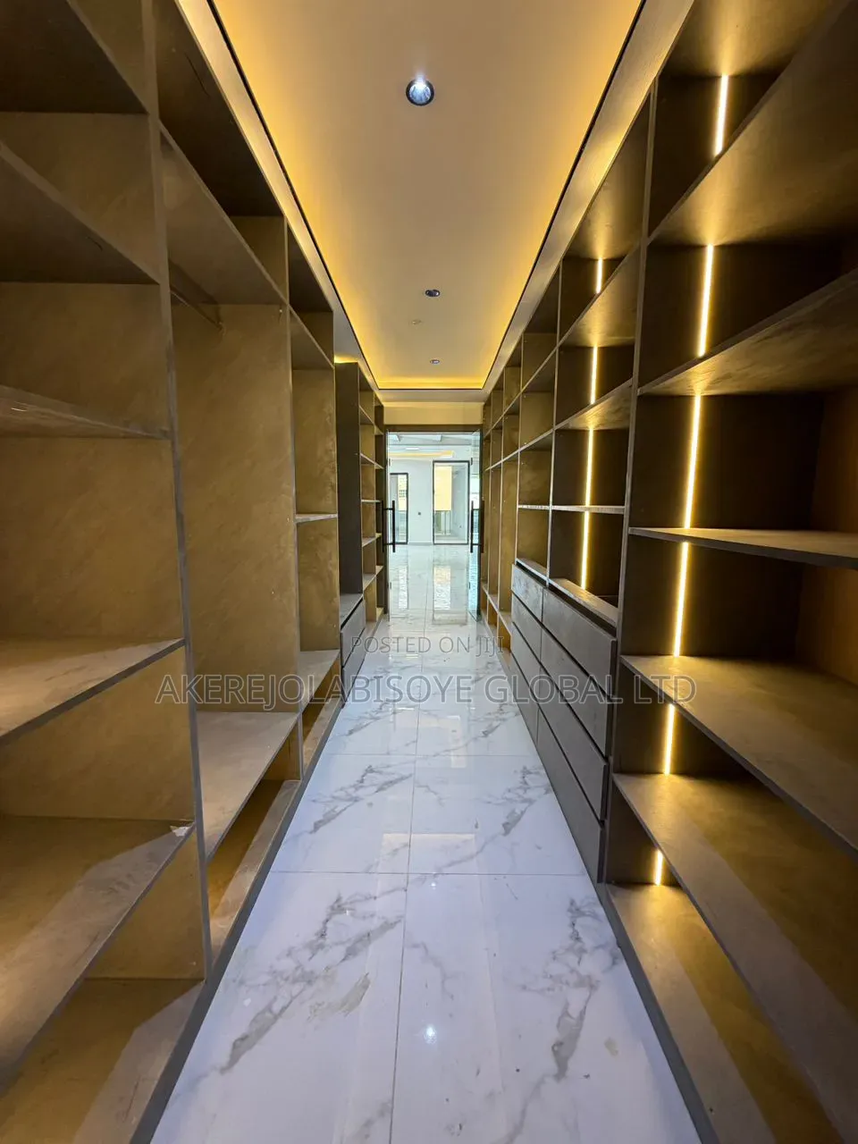 4bdrm Duplex in Utako, Abuja for sale in Utako
